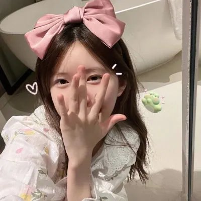 两个人一双手